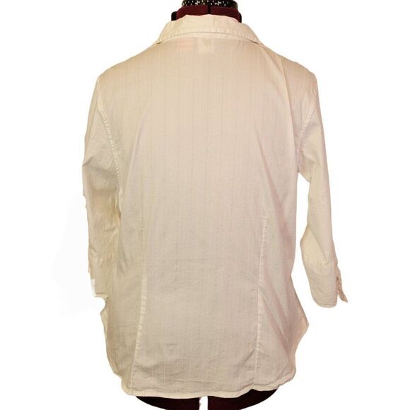 Andrew & Co Plus Stretch White Button Down Top (Size 2X) - Picture 4 of 6